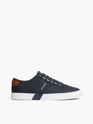 Canvas Low-Top Sneaker